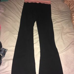 Victoria’s Secret flare yoga pants (small)